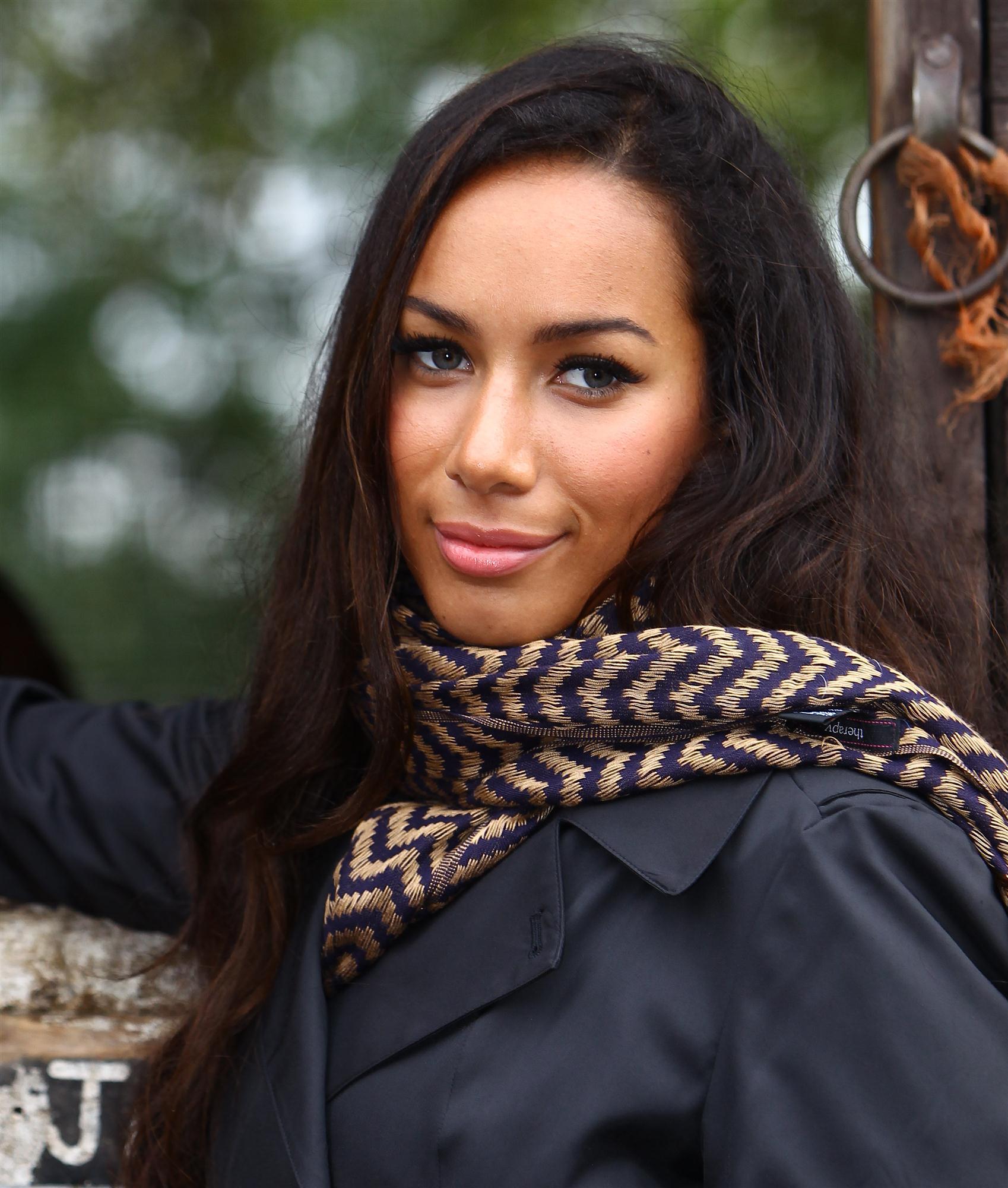 Leona Lewis visits the Hopefield Animal Sanctuary - Photos | Picture 98747